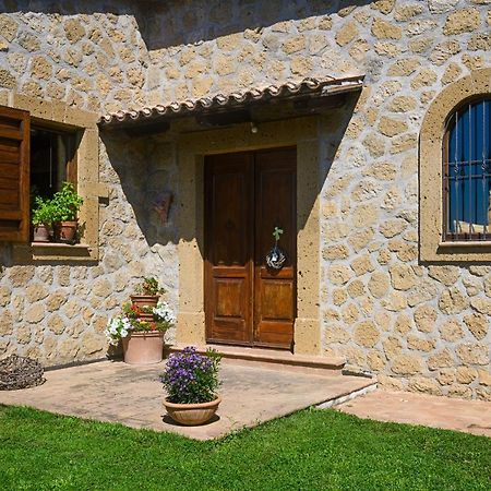 B&B Vallecupa Farnese ภายนอก รูปภาพ