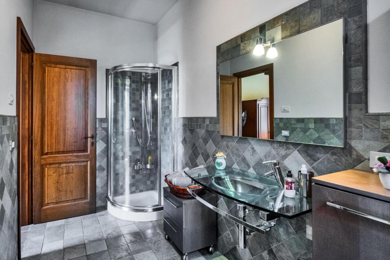 B&B Vallecupa Farnese ภายนอก รูปภาพ